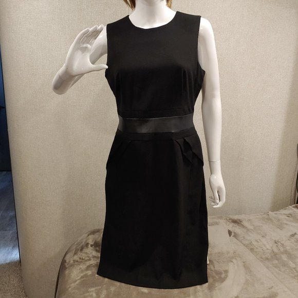 Calvin Klein Dresses & Skirts - Calvin Klein Statement Zipper Little Black Dress